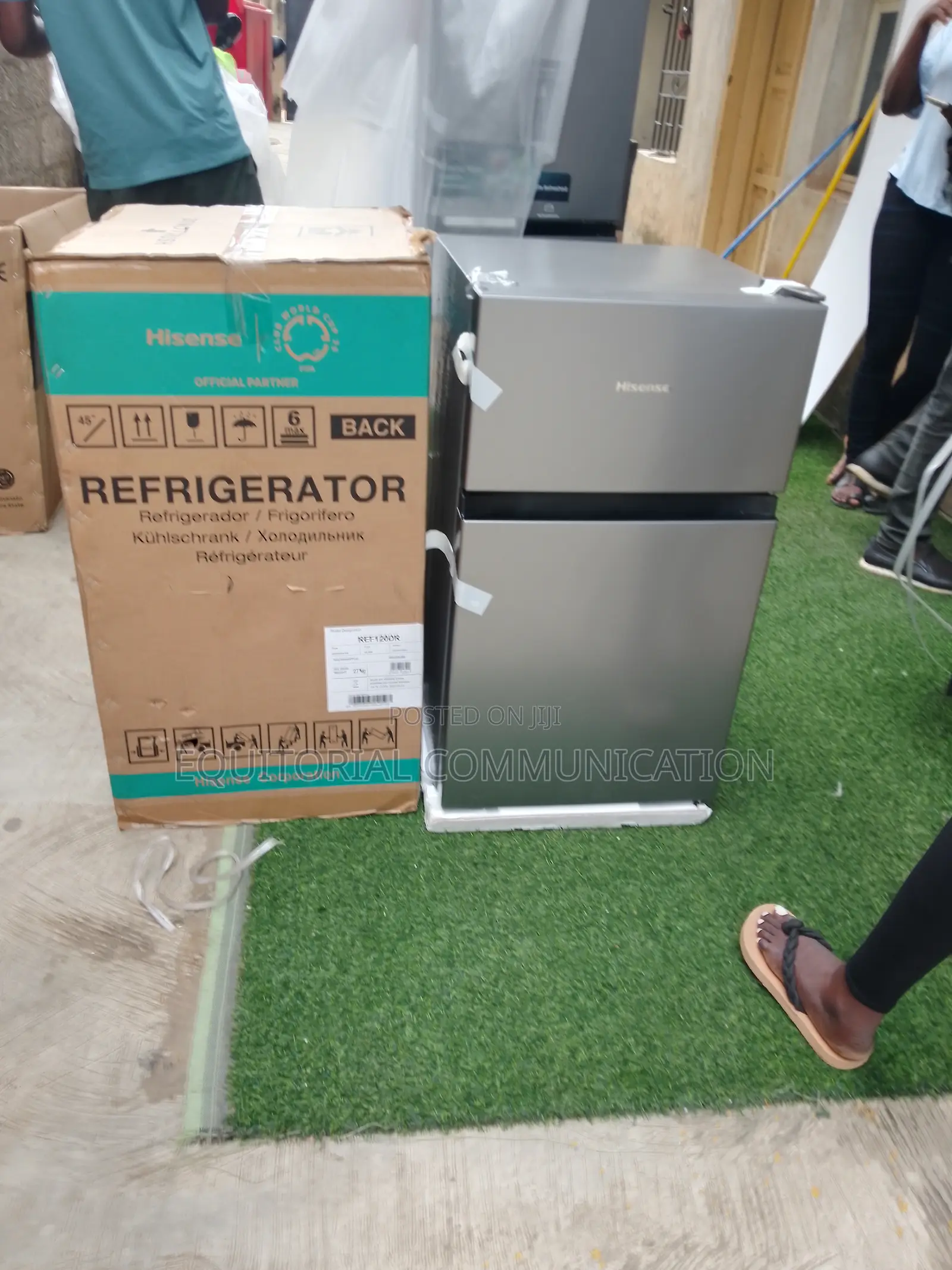 Hisense Ref120dr Compact Dual Door Cooling Unit