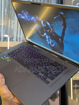 Laptop Asus ROG Zephyrus G16 32GB Intel Core I7 SSD 2T