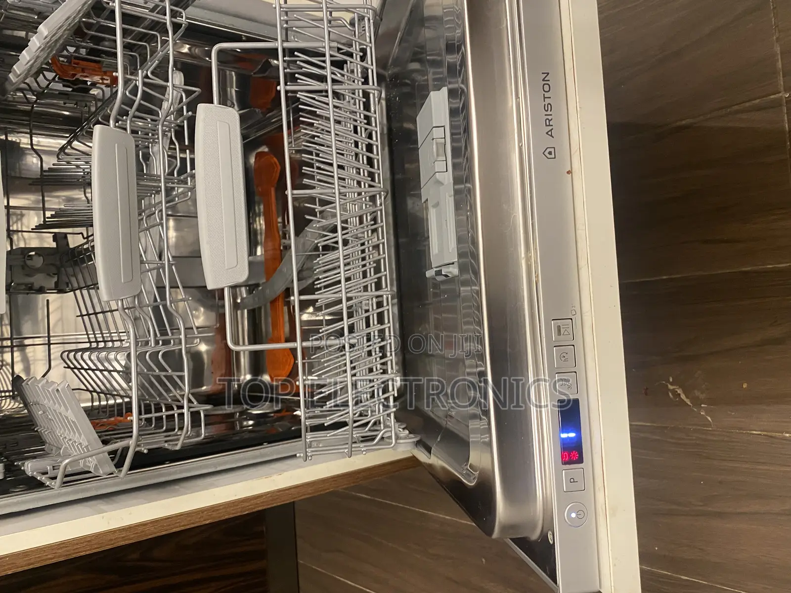 Ariston Dishwasher