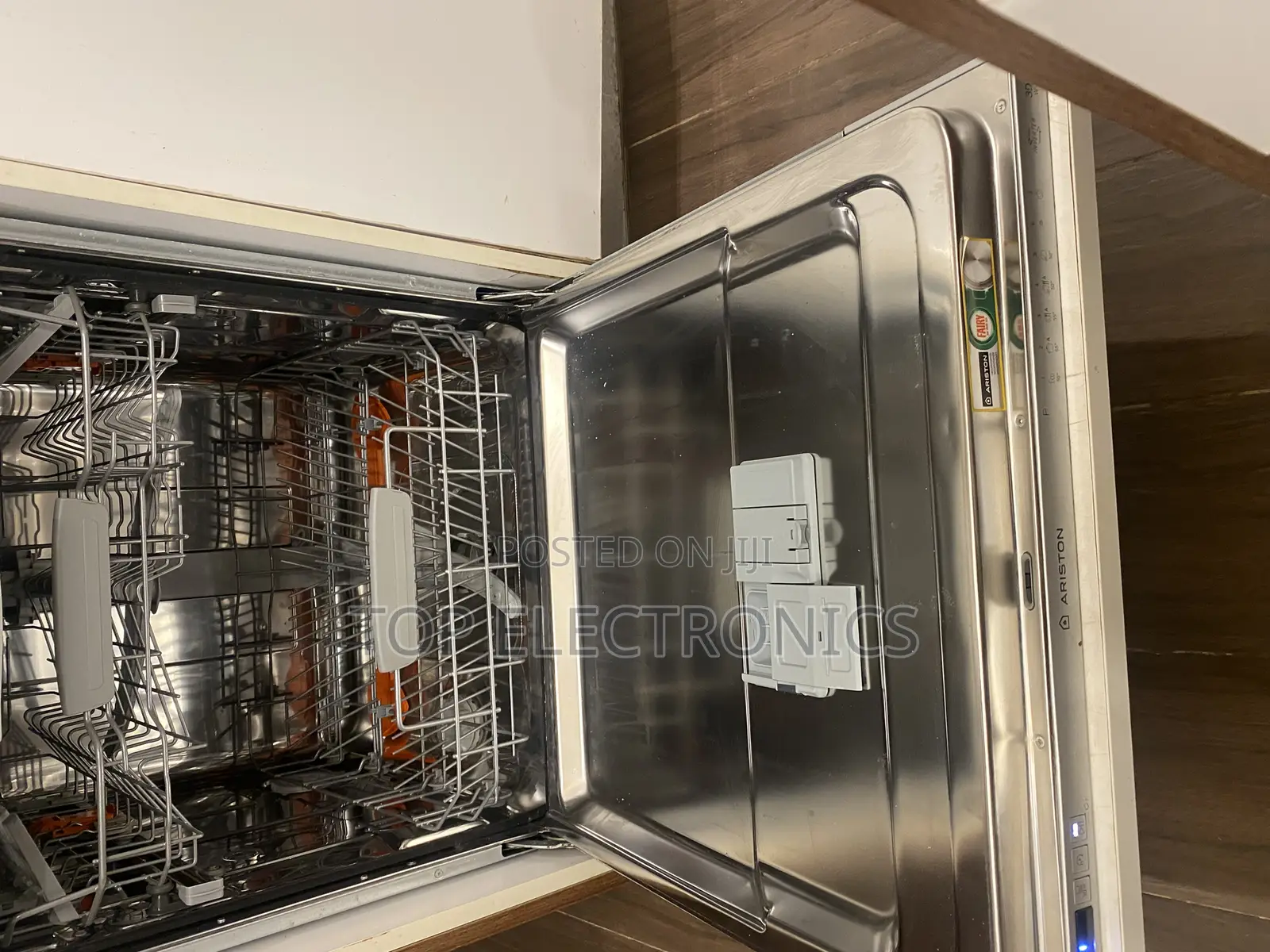 Ariston Dishwasher