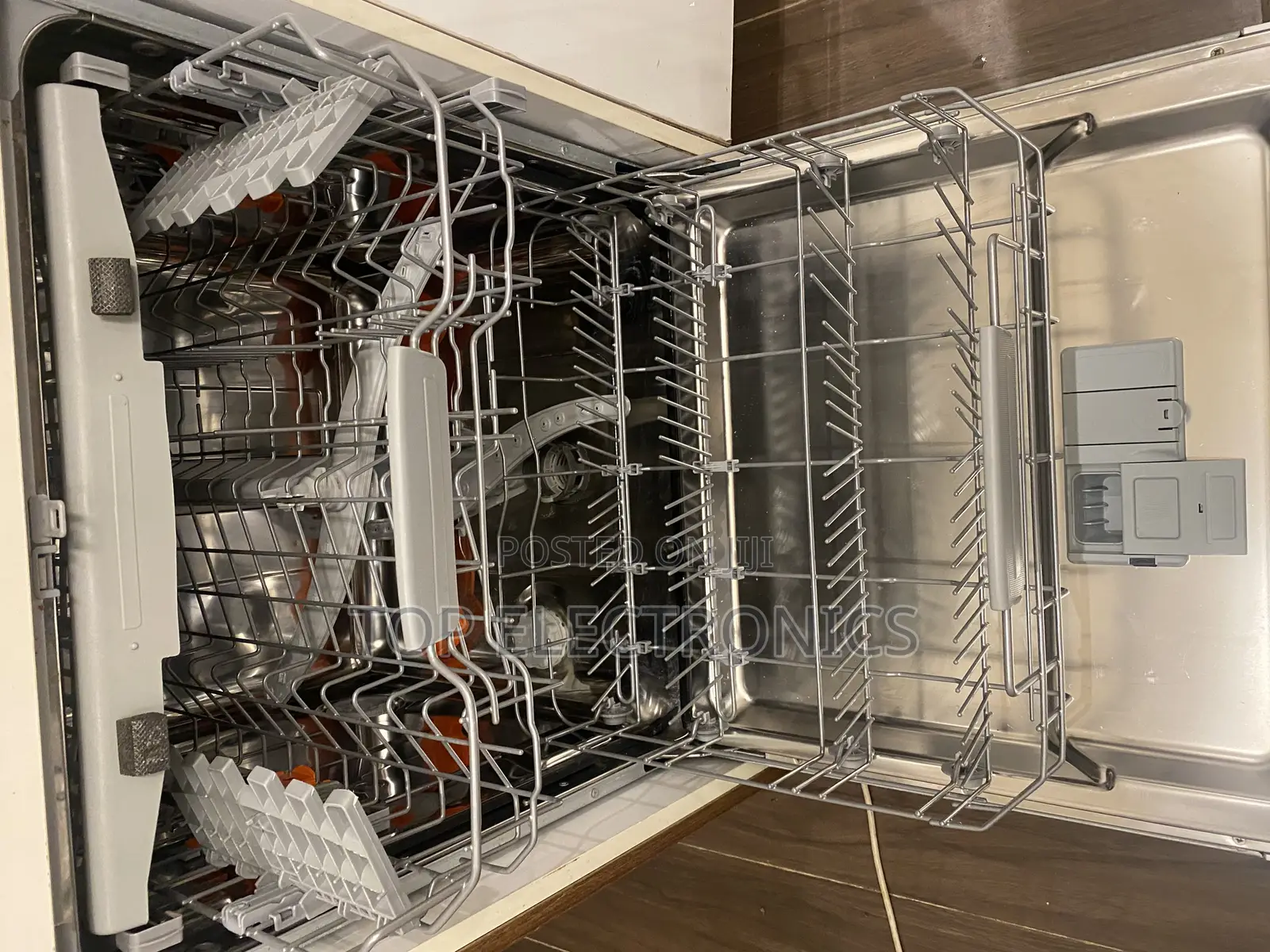 Ariston Dishwasher