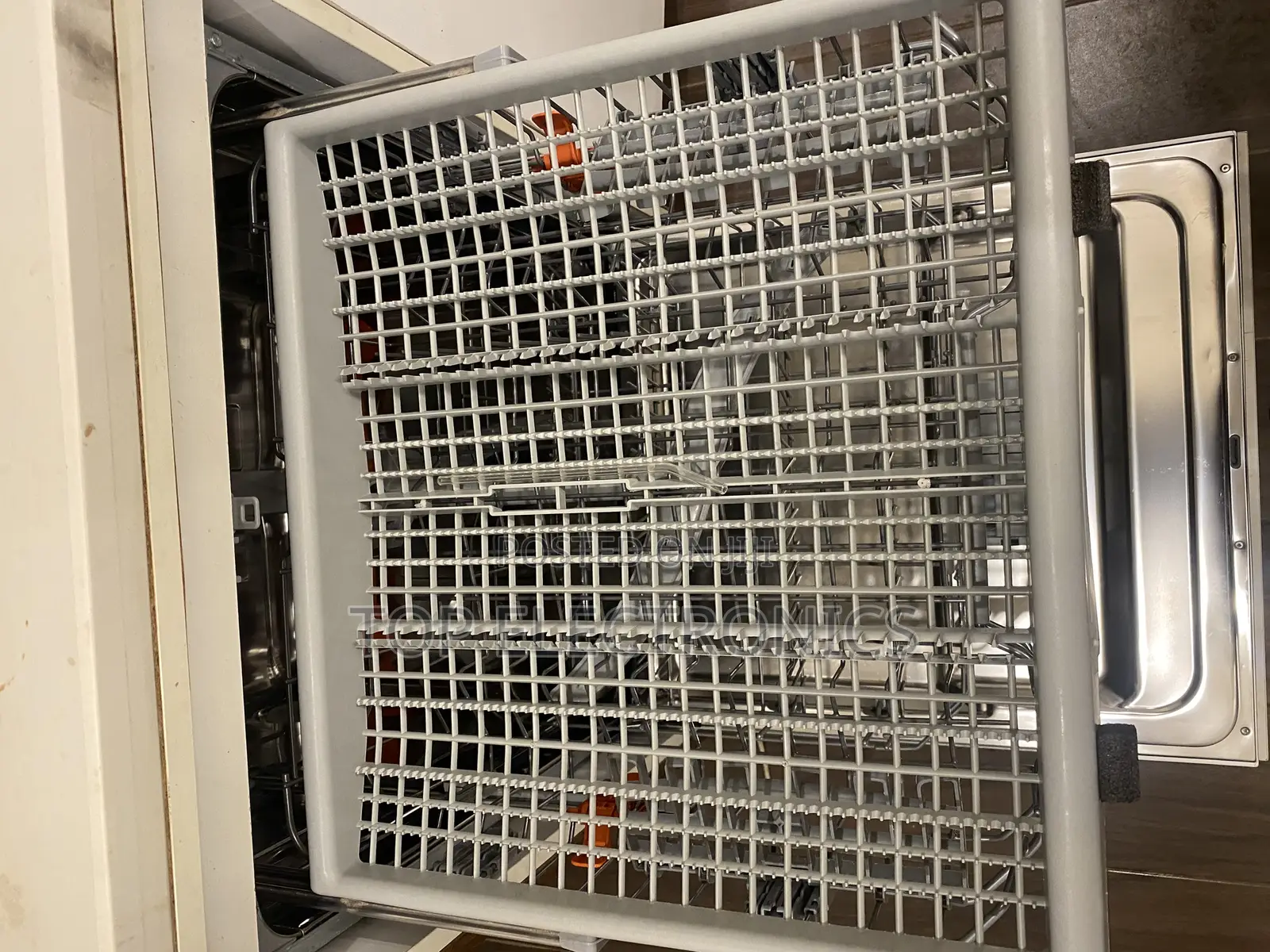 Ariston Dishwasher