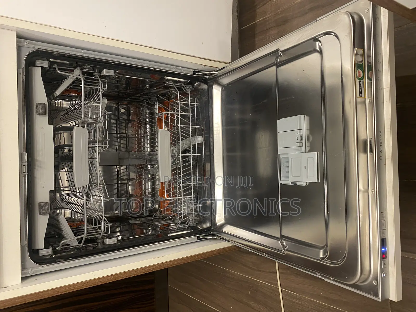 Ariston Dishwasher