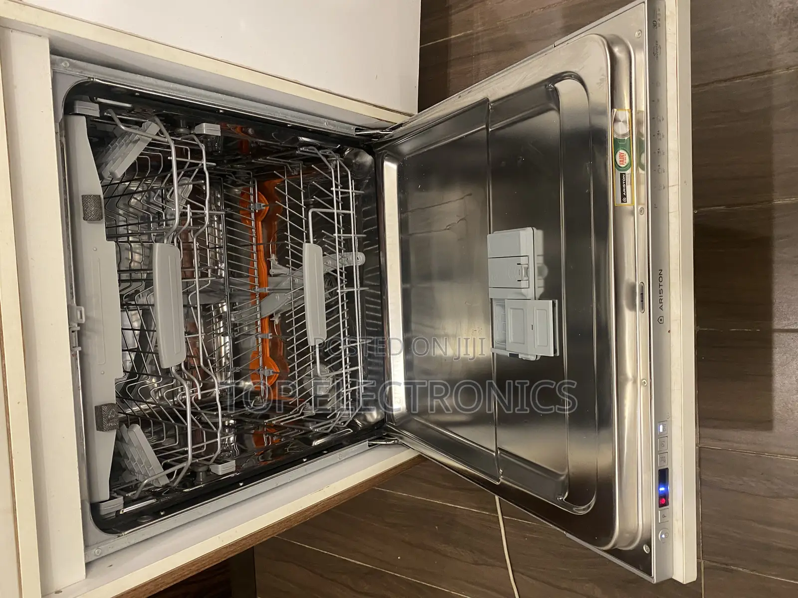 Ariston Dishwasher