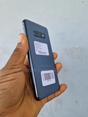Samsung Galaxy S10e 128 GB Blue
