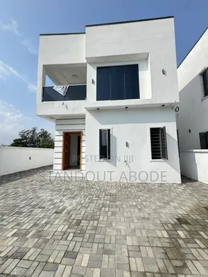 4bdrm Duplex in Inside An Estate, Ajah for sale