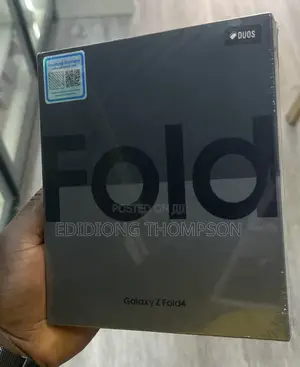New Samsung Galaxy Z Fold4 256 GB Black