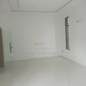 Mini Flat in Havana Street, Ago Palace for rent