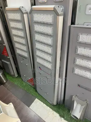6 Eyes Pentagon Solar Solar Street Light