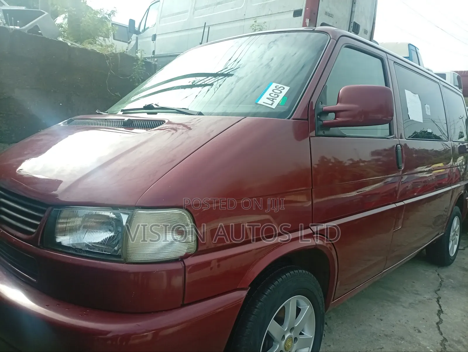 Volkswagen Transporter 2000 Red