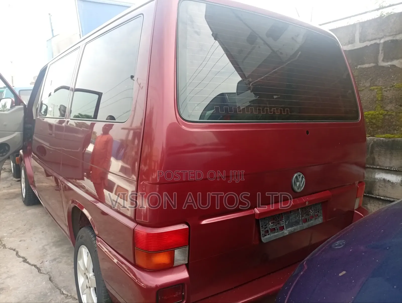 Volkswagen Transporter 2000 Red
