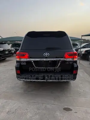 Toyota Land Cruiser 5.7 V8 VXR 2019 Black