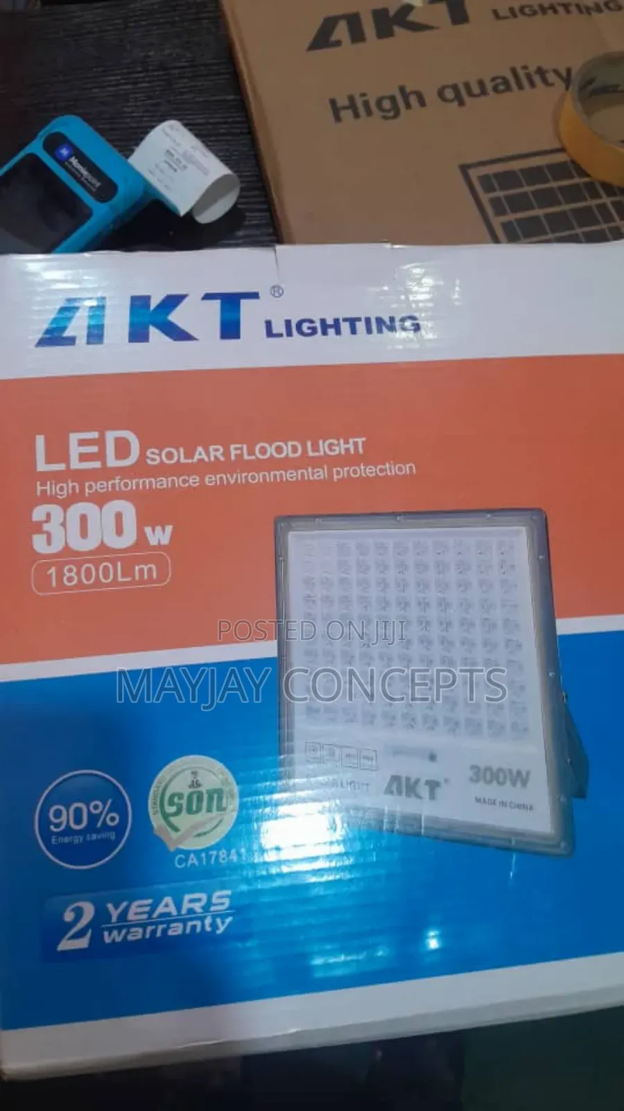 Akt 300watts Led Solar Floodlight With High Quality Solar Cells