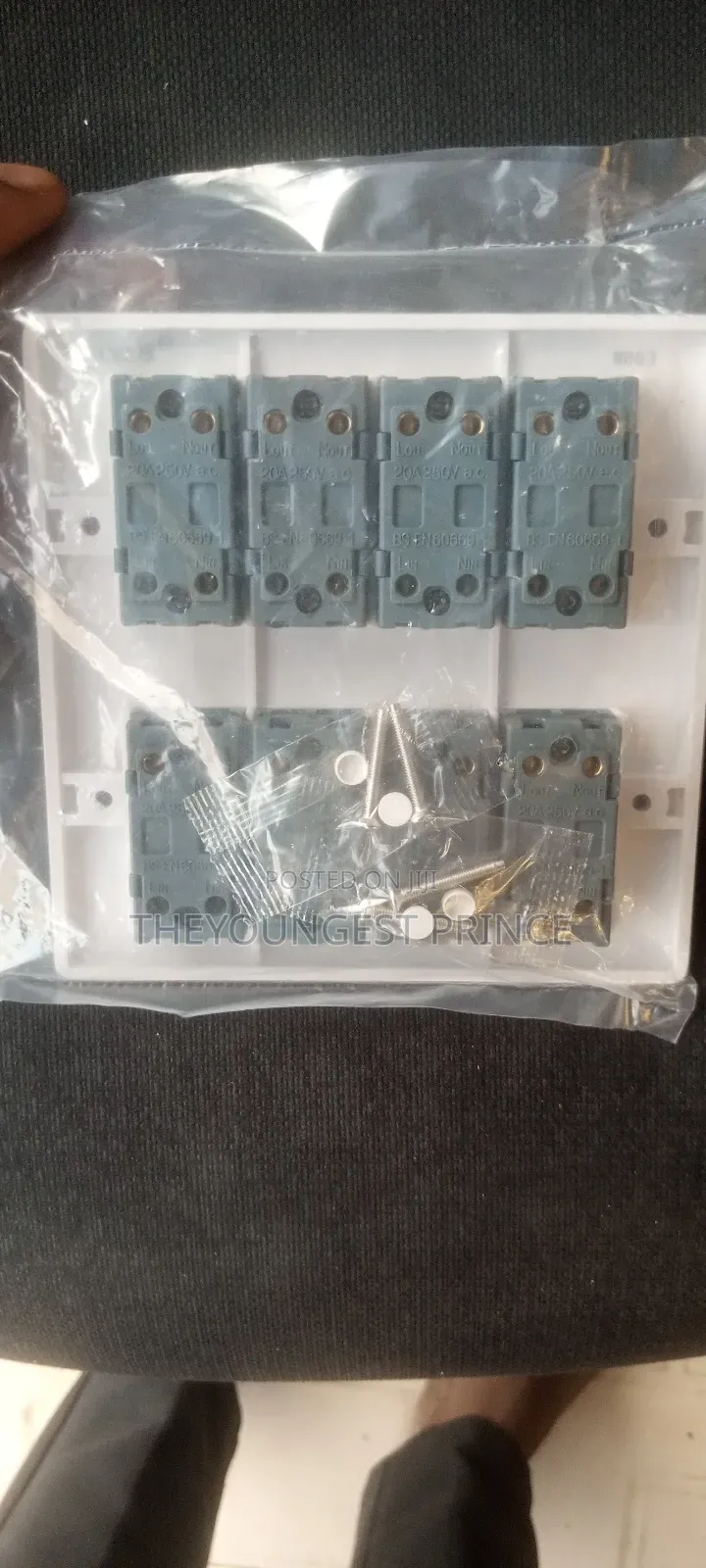 8gang Grid Module