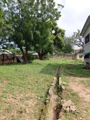 A Landed Property in Jericho With a Good Document