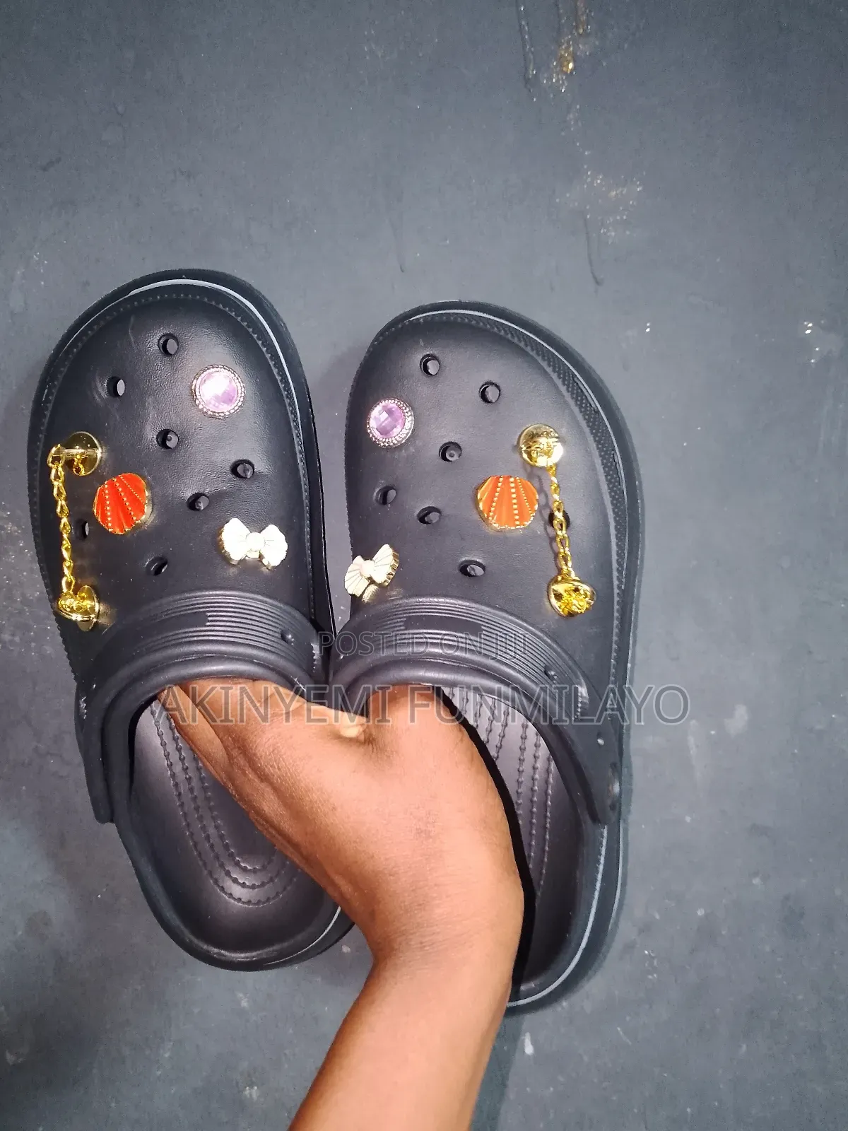 White And Black Crocks