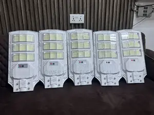 200watts All in One Solar Street Light