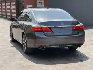 Honda Accord Touring V-6 4dr Sedan (3.5L 6cyl 6A) 2014 Gray