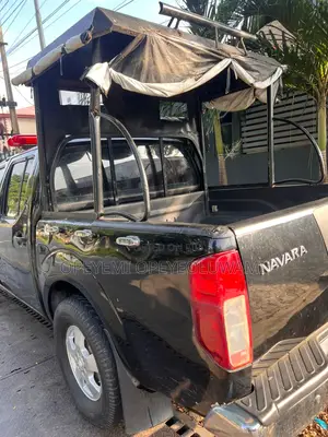 Nissan Navara 2013 Black