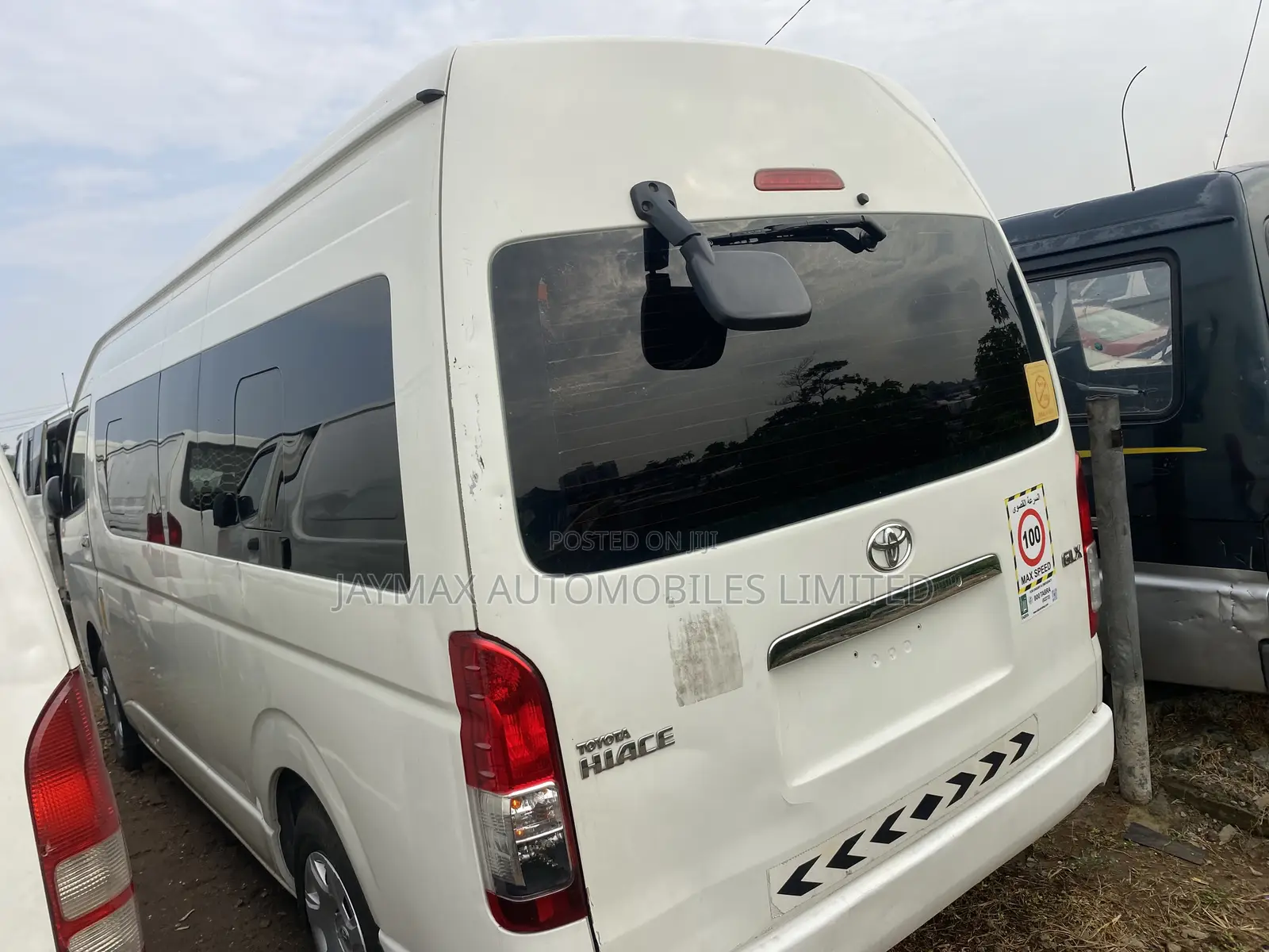 Toyota HiAce 2018 White