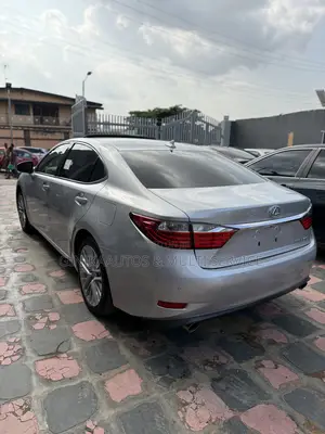 Lexus ES 350 FWD 2013 Silver