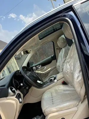 Mercedes-Benz GLC-Class 2018 Blue