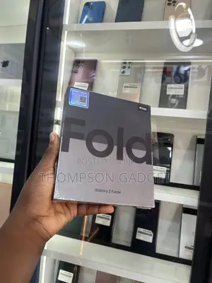 New Samsung Galaxy Z Fold4 256 GB Black