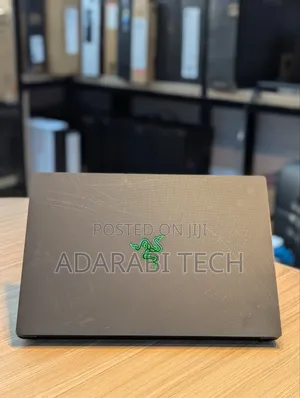 Laptop Razer Blade 32GB Intel Core I9 SSD 1T