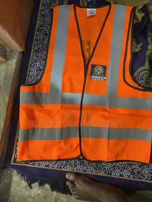 Durable Workers Vest/Reflective Jacket