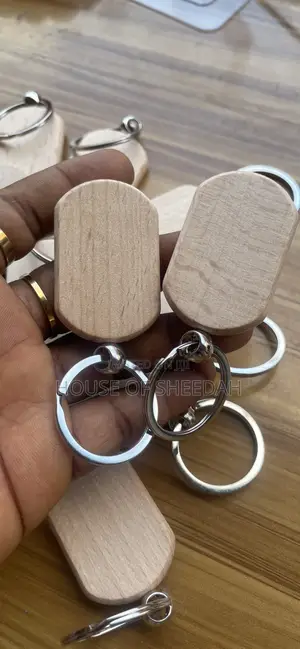 12pcs Blank Wooden Keychains (Key Holder)