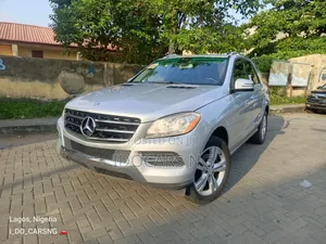 Mercedes-Benz M Class ML350 4MATIC 4dr SUV AWD (3.5L 6cyl 7A) 2015