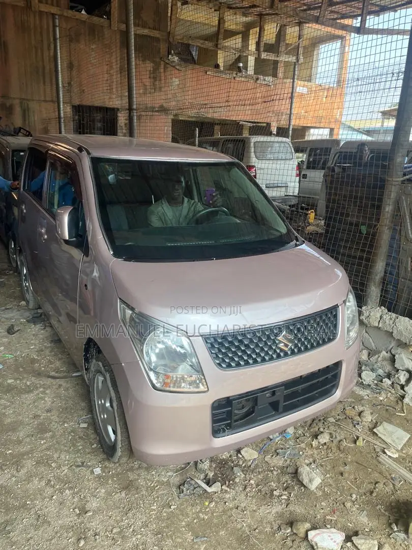 Toyota HiAce 1997 White