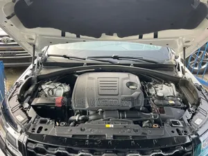 Land Rover Range Rover Velar R-Dynamic HSE 2021 White
