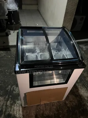 6plates Ice Cream Display
