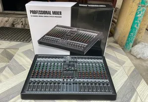 Yamaha Flat Mixer 16 Channels Mixer Console