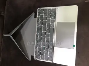 Foldable Bluetooth Keyboard With an Integrated Touchpad