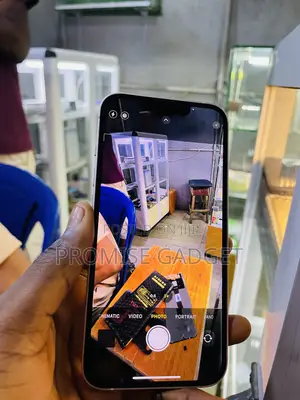 Apple iPhone 13 128 GB White