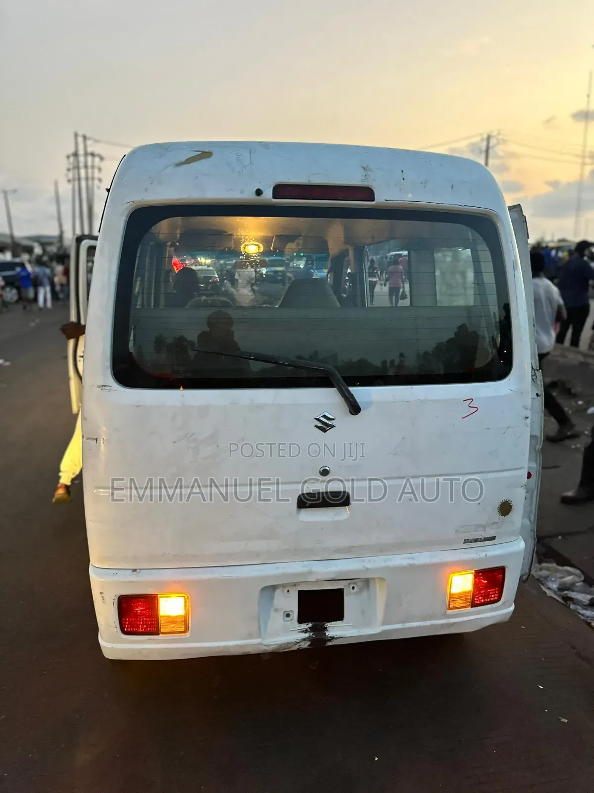 Suzuki APV Minibus 2010 White