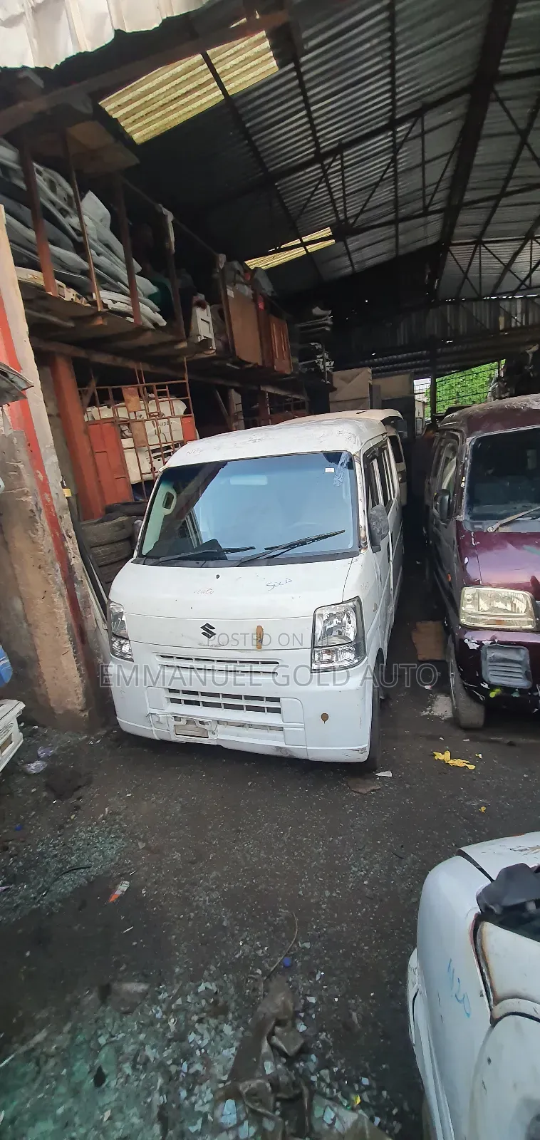 Suzuki APV Minibus 2010 White