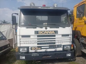 Scania Tipper 6tyres