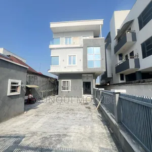2bdrm Apartment in Ikate, Lekki for rent