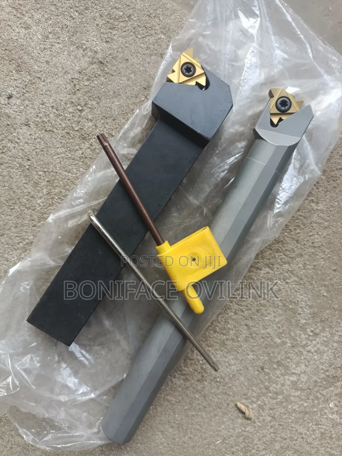 Internal And External Threading Tool Holder
