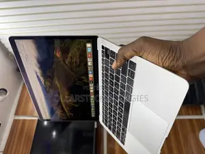 Laptop Apple MacBook Pro 2019 16GB Intel Core i5 SSD 256GB