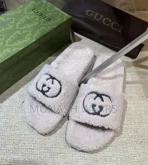 Classic Gucci Fur Interlock Slide 40-46