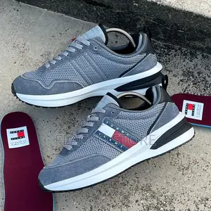 Original Tommy Hilfiger Sneakers