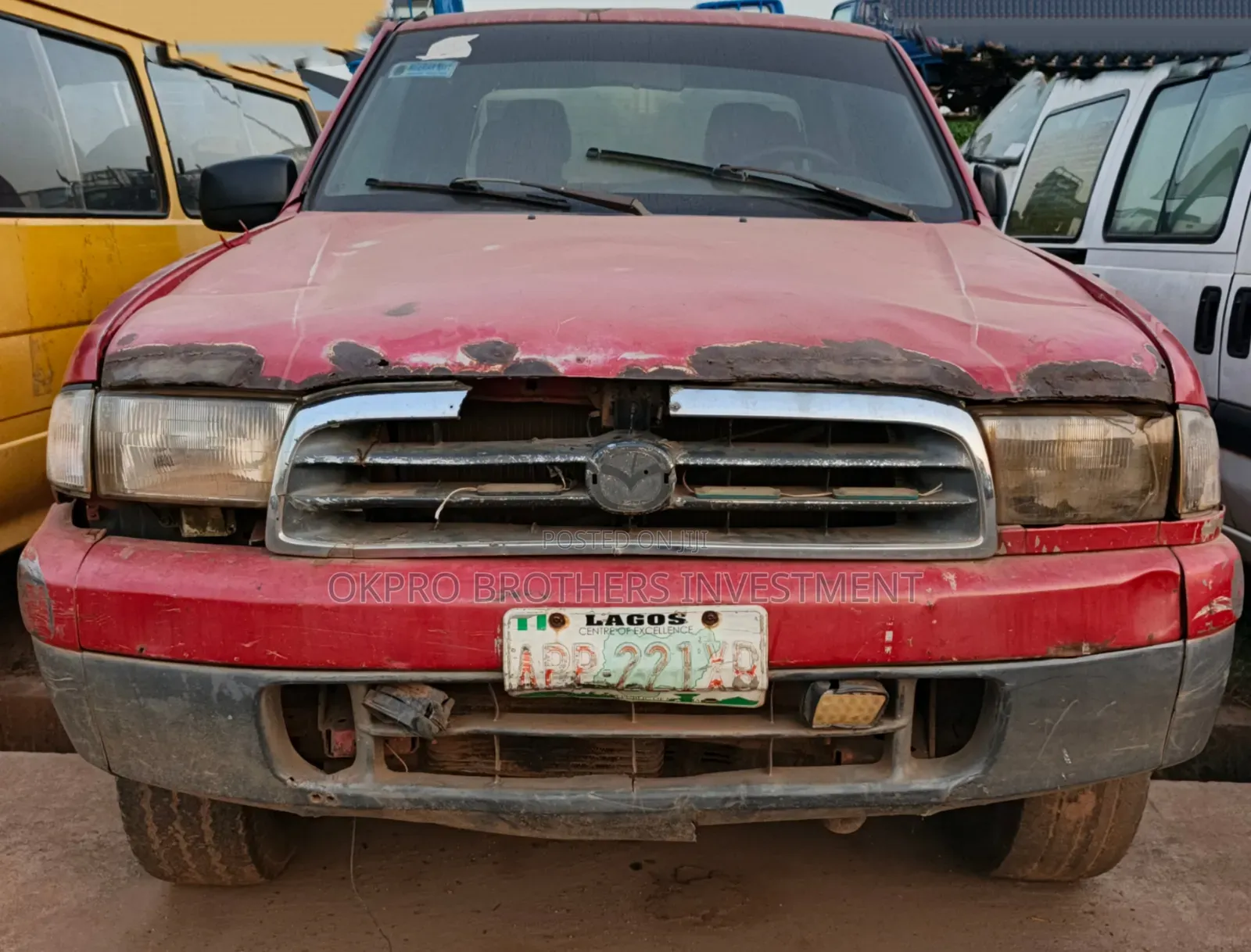 Mazda B-series 1999 Red