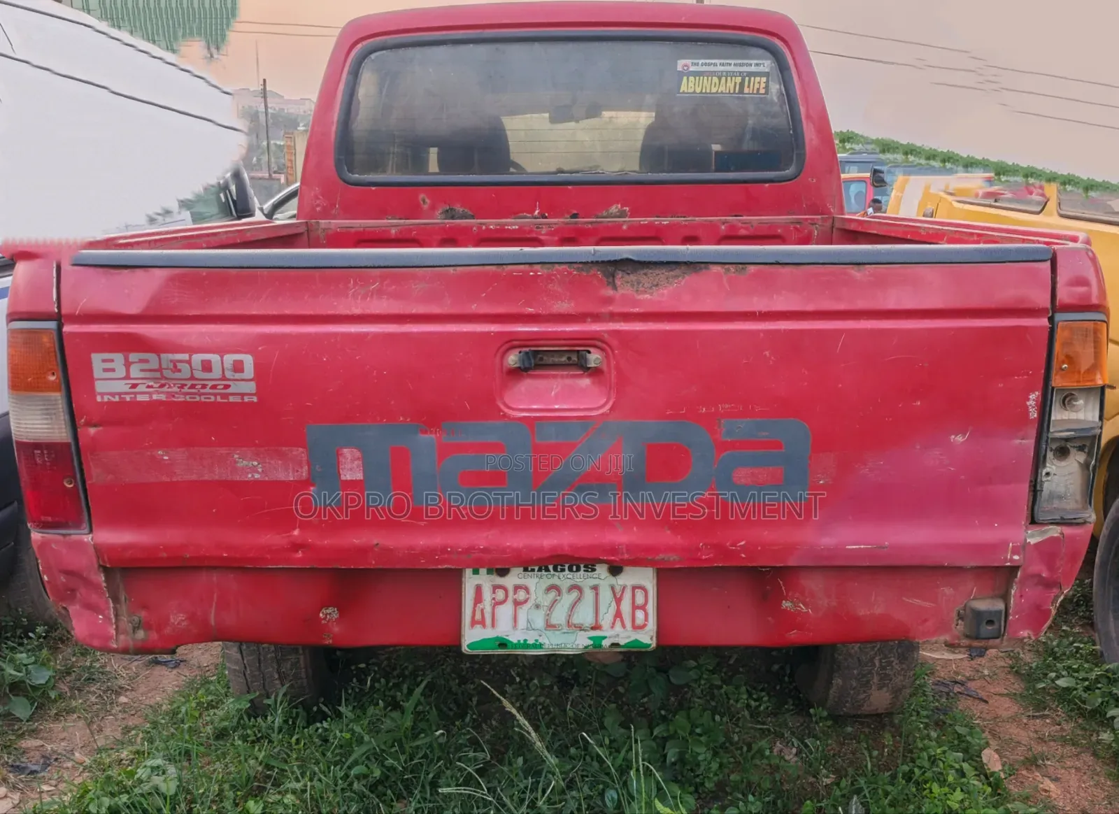 Mazda B-series 1999 Red
