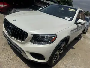 Mercedes-Benz GLC-Class 2016 White