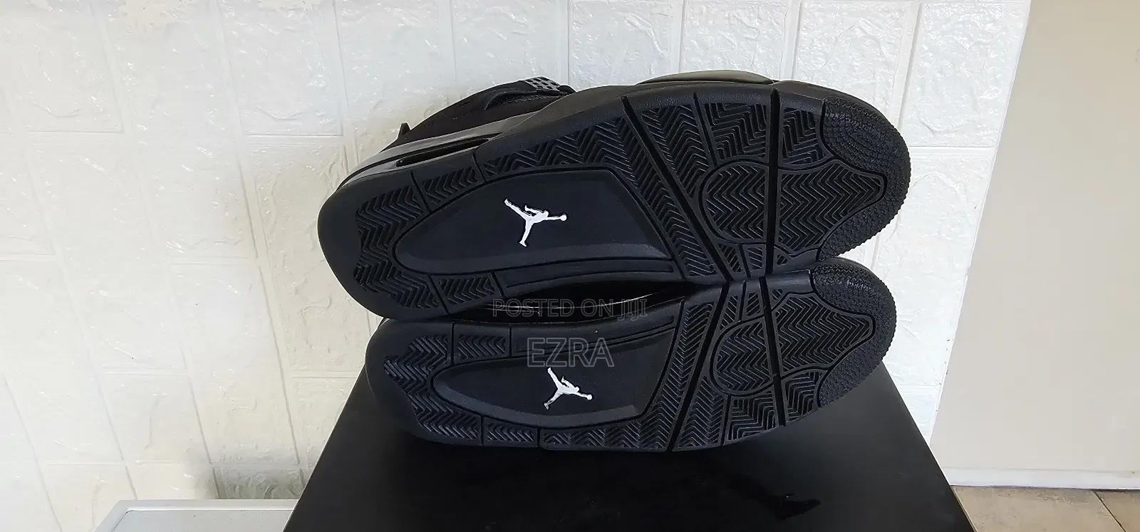 Nike Air Jordan 4