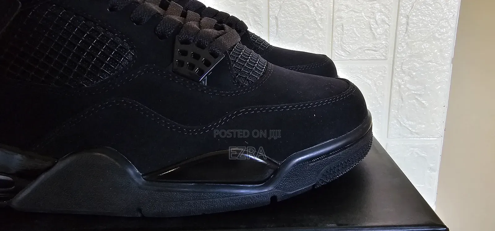 Nike Air Jordan 4